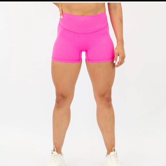 Fleo easy curve 4” hot pink shorts - Picture 1 of 4
